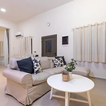 Basilio Villa *